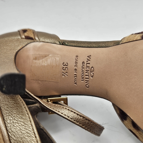 Valentino Garavani animal print pony hair leather Brown pumps heels 35.5 5 - Picture 8 of 9